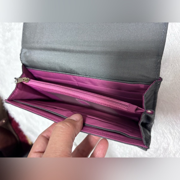 Travelon Black Wallet ✈️ - Picture 7 of 8